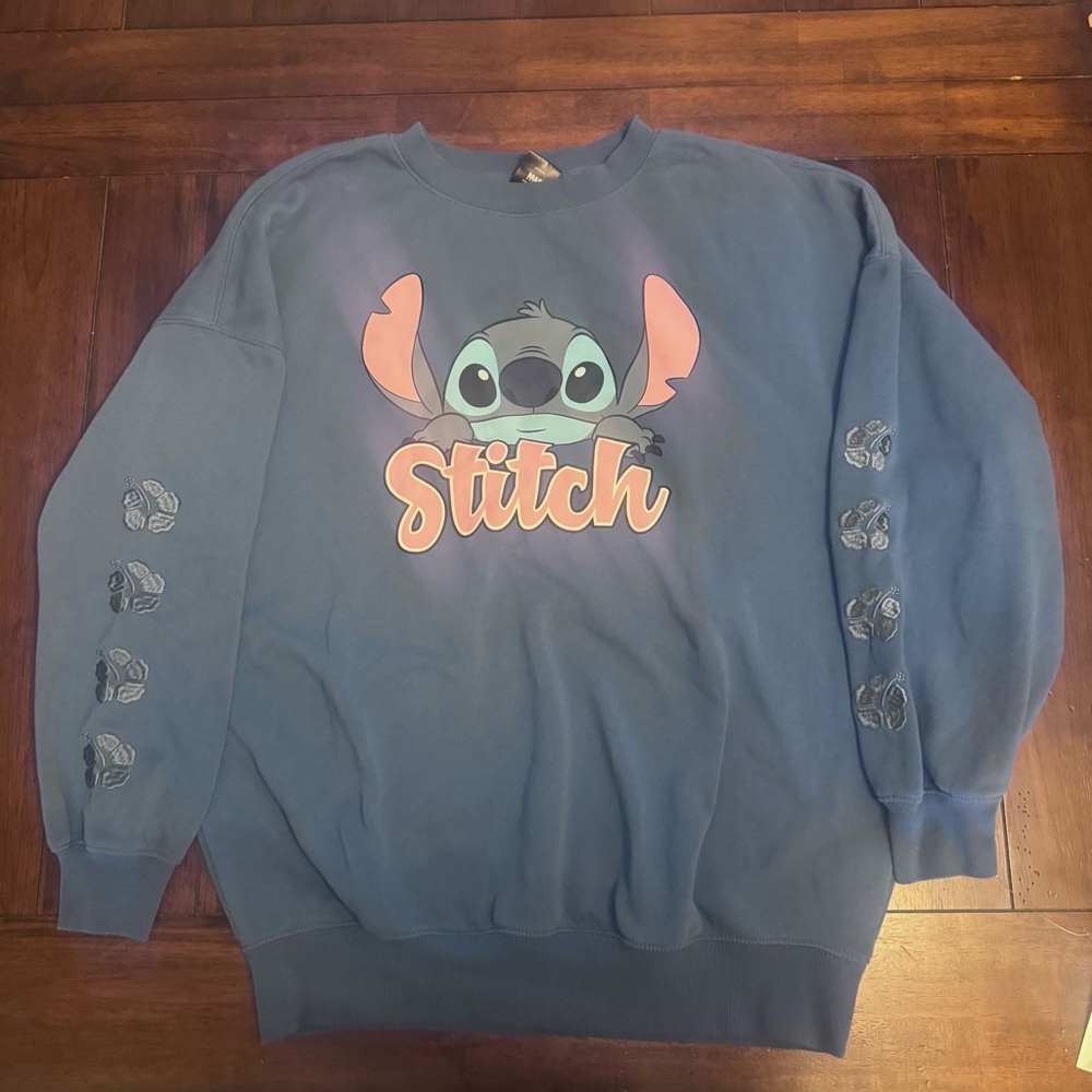 Disney Lilo & Stitch embroidered Crewneck  Blue Oversized Women’s Sweatshirt Med